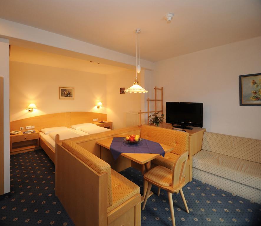 Hotel Gasthof Waldschenke Marling Kamer foto